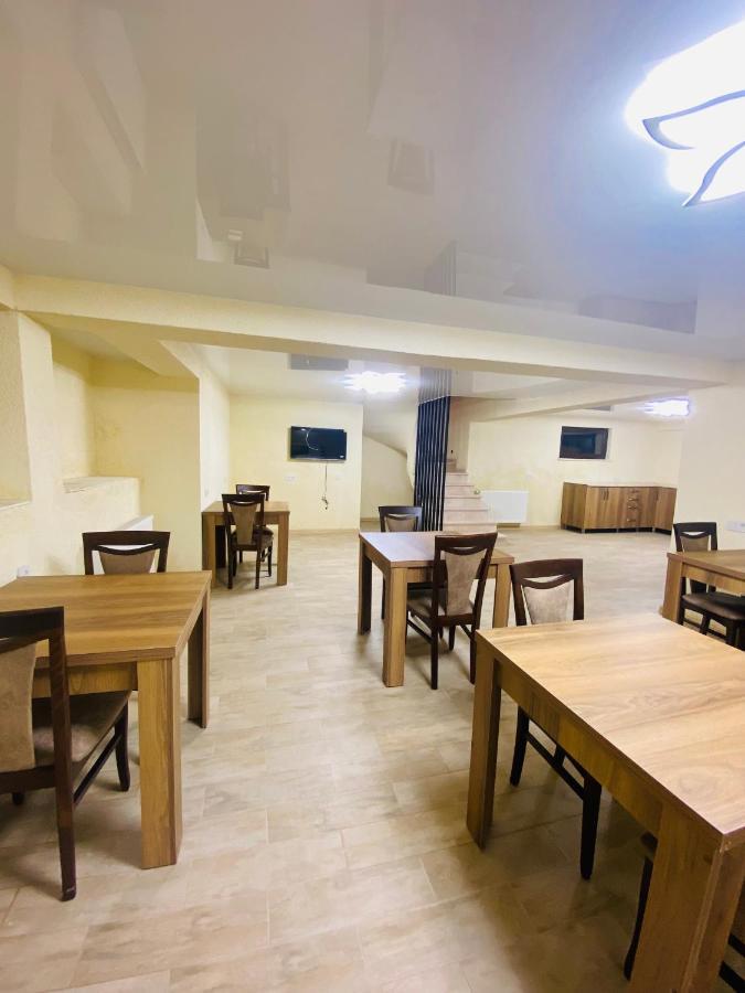 Hotel Sunrise Kutaisi Eksteriør billede