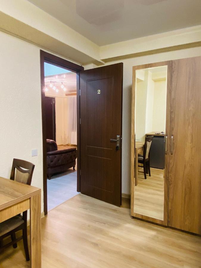 Hotel Sunrise Kutaisi Eksteriør billede